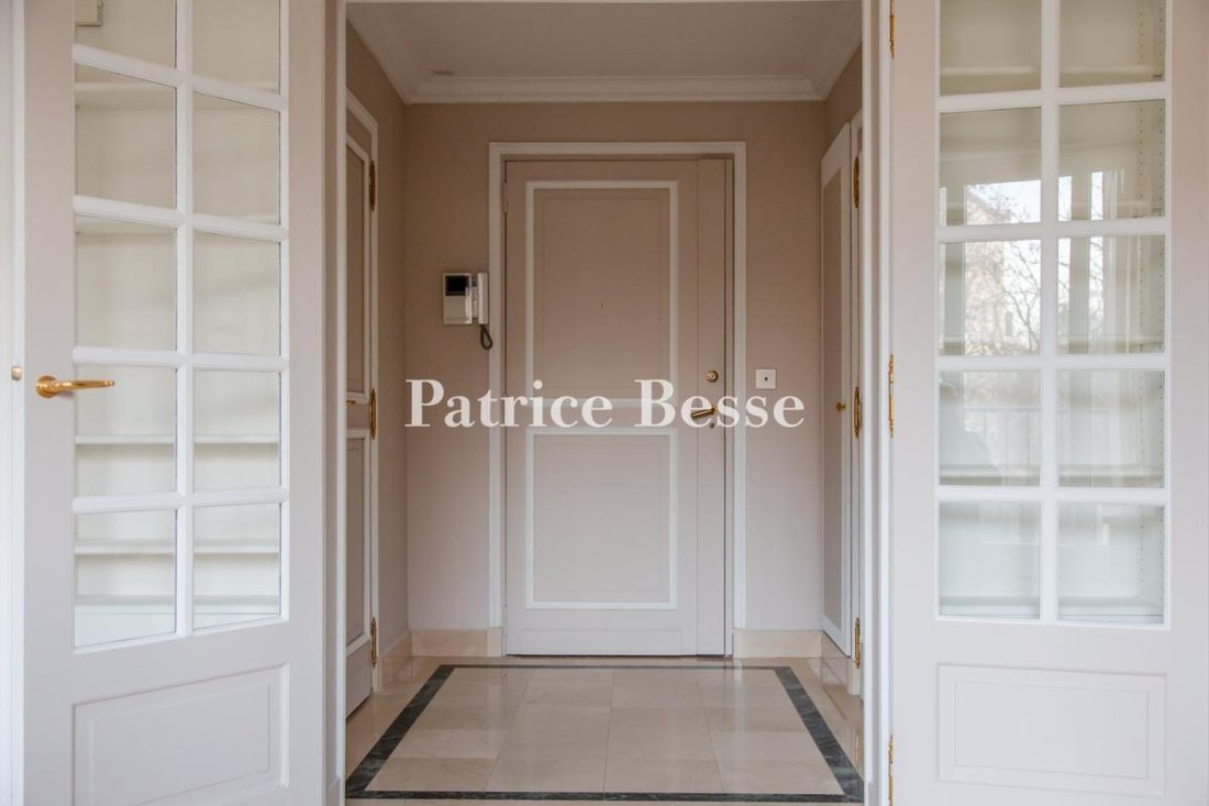 Apartment in La Plaine des Sablons, Neuilly-sur-Seine, France 3 - 18449396