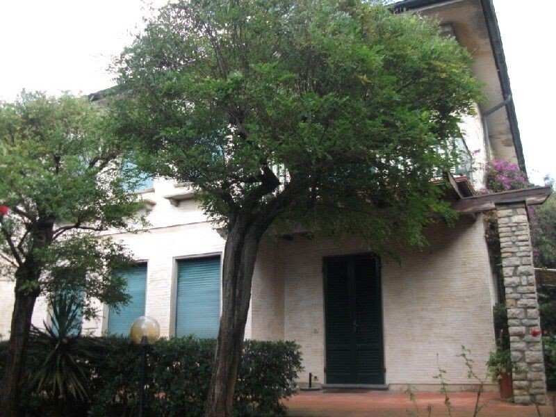 Villa in Center, Forte dei Marmi, Tuscany 1 - 18446325