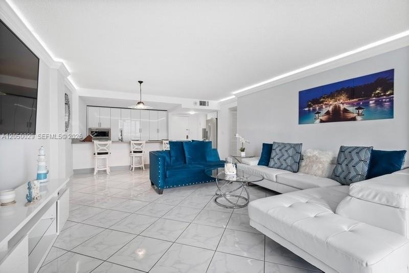 Condo in Hollywood, Florida, United States 3 - 18451428