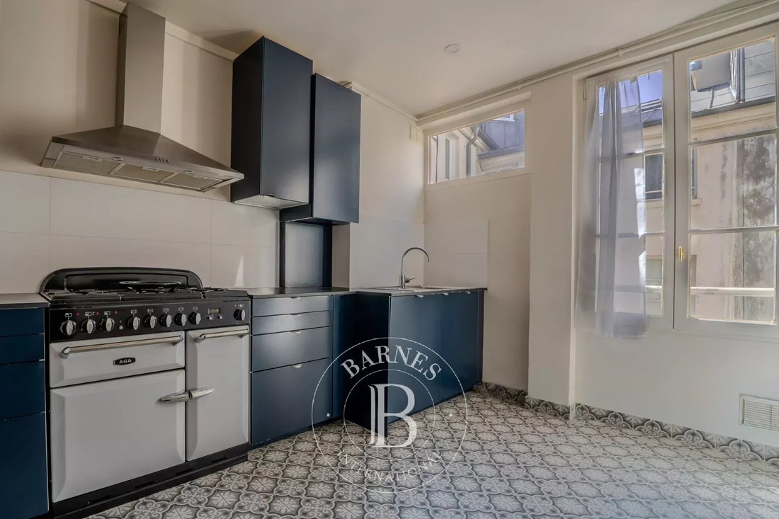 Apartment in Notre Dame, Versailles, France 5 - 18448268