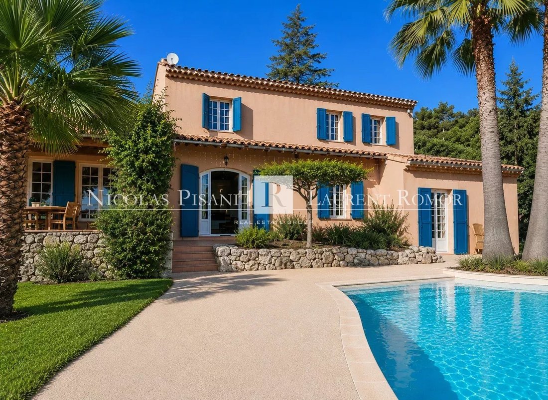 Villa in Nice, Provence-Alpes-Côte d'Azur, France 1 - 18449722
