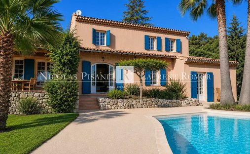 Villa in Nice, Provence-Alpes-Côte d'Azur, France 1