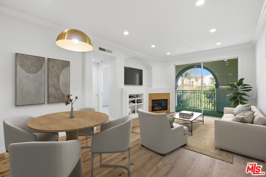 Condo in Los Angeles, California, United States 2 - 18449894