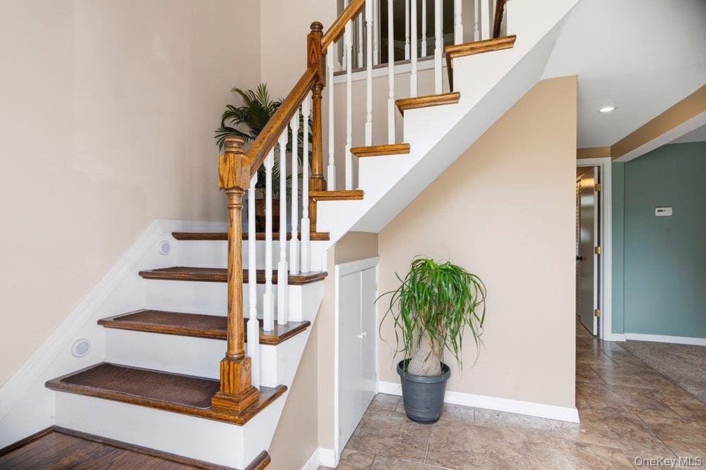 House in Lindenhurst, New York, United States 4 - 18451338