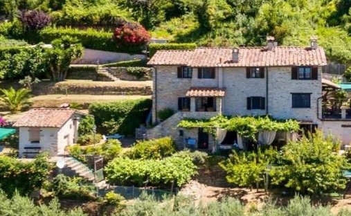 House in Seravezza, Tuscany, Italy 1