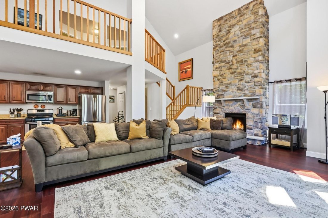 House in Lackawaxen, Pennsylvania, United States 4 - 18447444