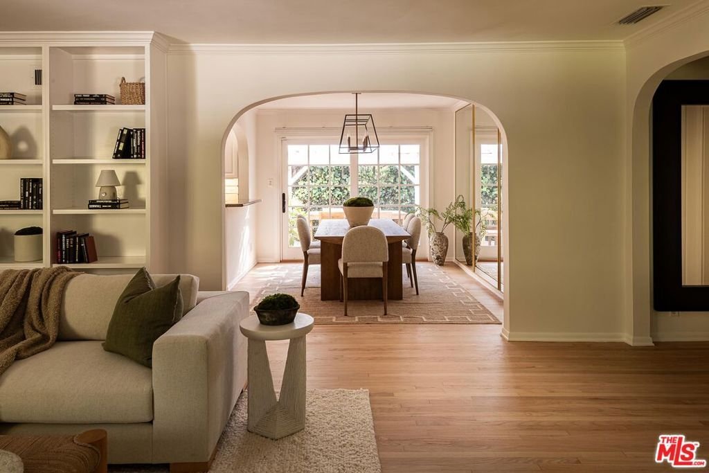 House in Los Angeles, California, United States 5 - 18446261