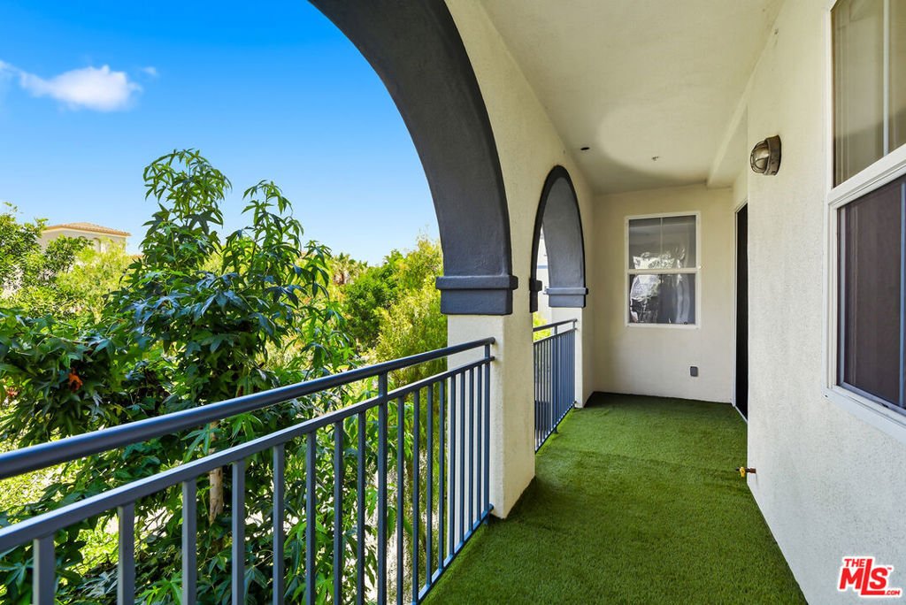 Condo in Los Angeles, California, United States 4 - 18449894