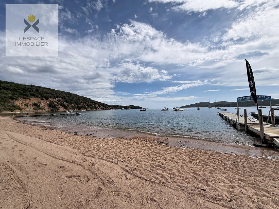 Villa in Bonifacio / Bunifaziu, Corsica, France 1 - 18447619