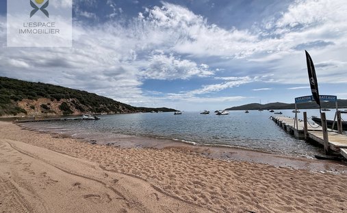 Villa a Bonifacio / Bunifaziu, Corsica, Francia 1