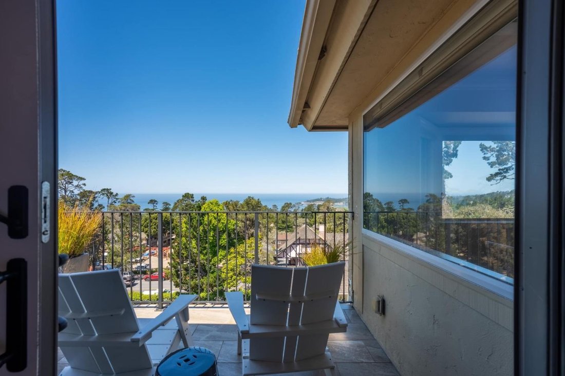 Condo in Carmel-by-the-Sea, California, United States 4 - 18395911