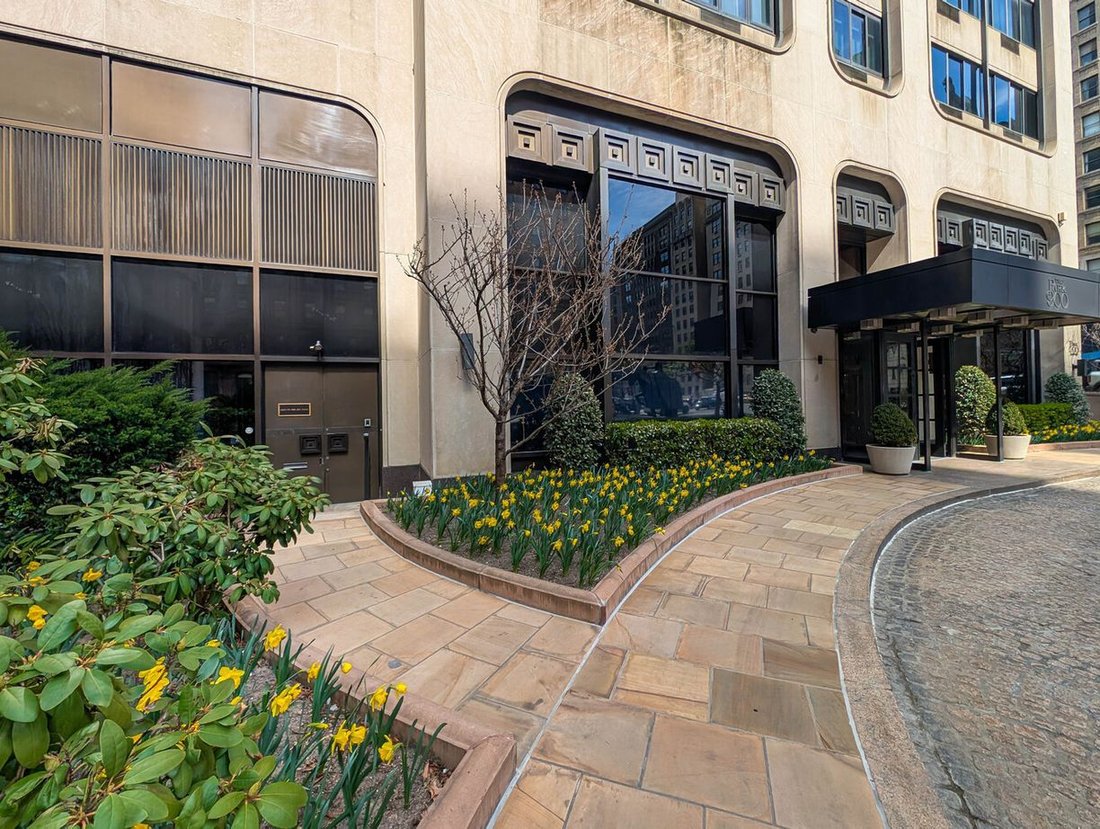 Condo in New York, New York, United States 3 - 17541999