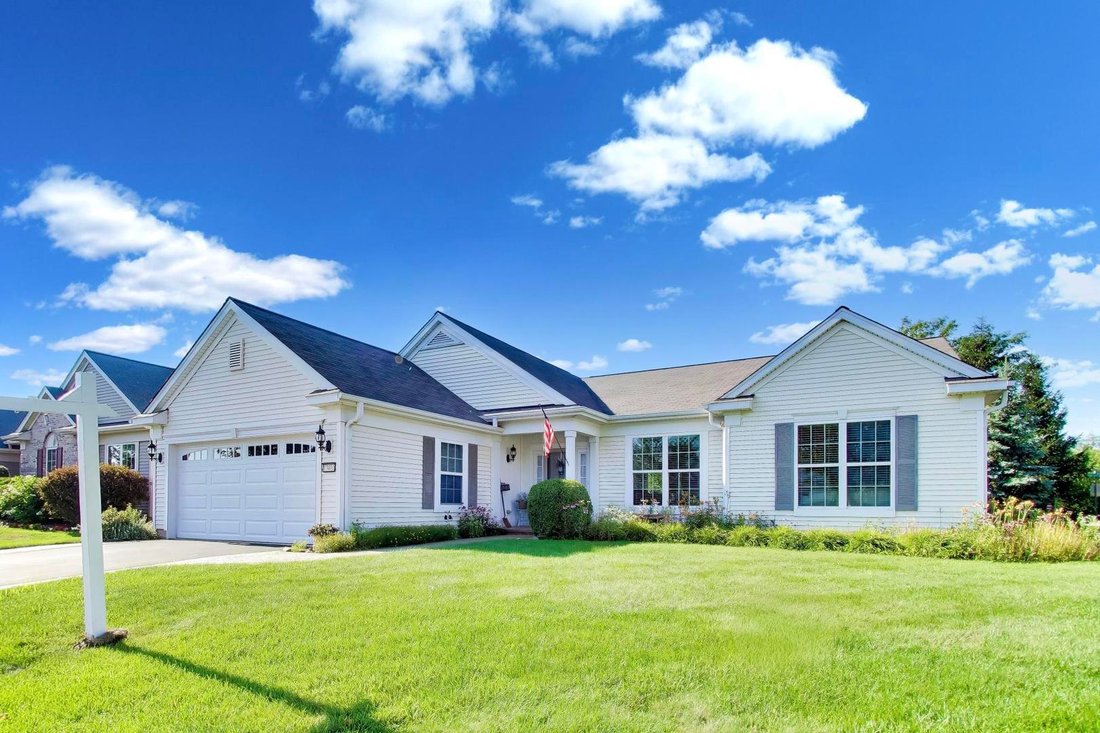 House in Huntley, Illinois, United States 2 - 18419811
