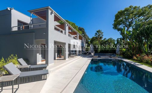 Villa in Saint-Jean-Cap-Ferrat, Provence-Alpes-Côte d'Azur, France 1
