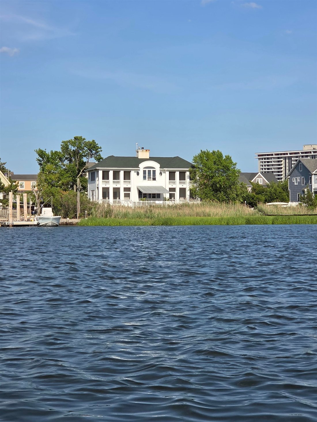 House in Monmouth Beach, New Jersey, United States 1 - 18445879