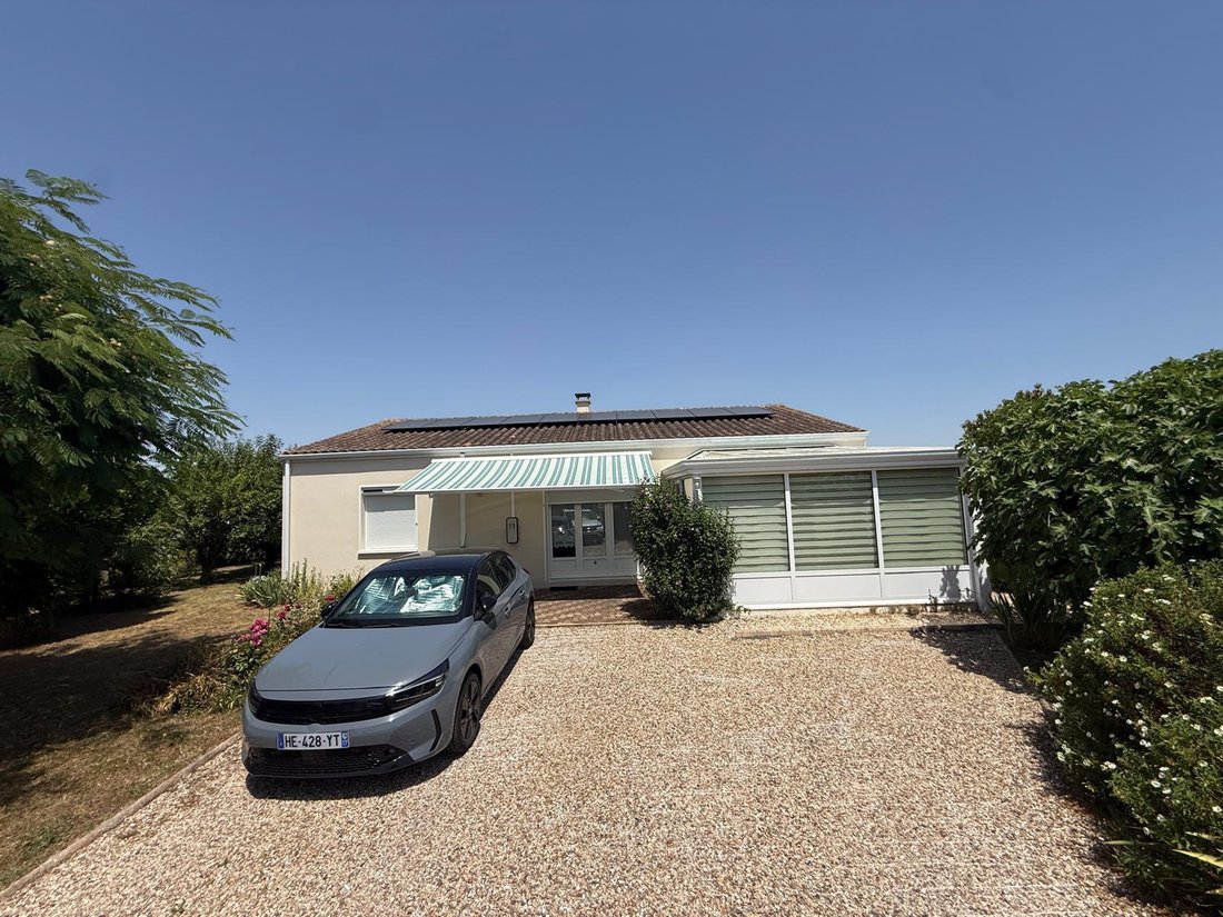 House in Saint-Palais-sur-Mer, Nouvelle-Aquitaine, France 1 - 18008526