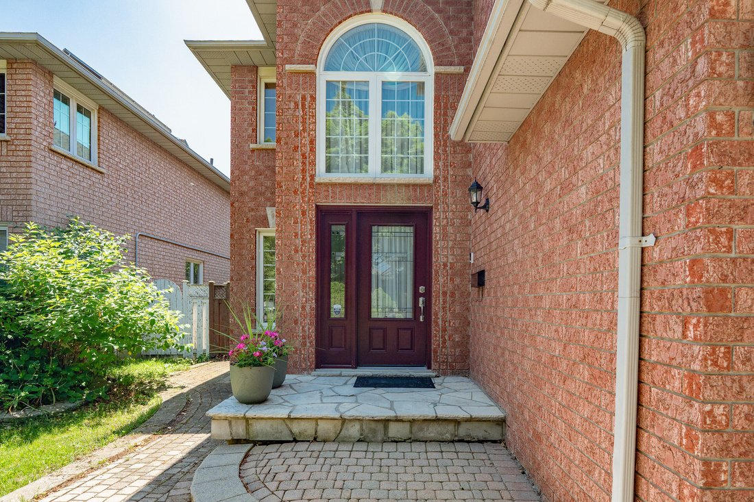 House in Mississauga, Ontario, Canada 4 - 18448505