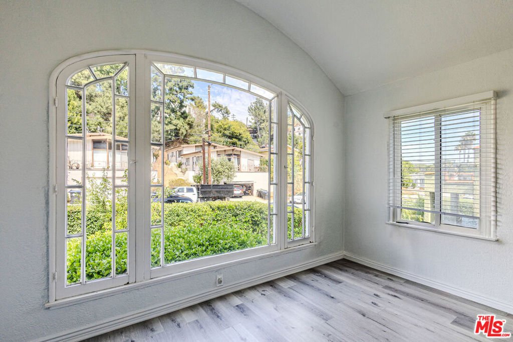 House in Glendale, California, United States 4 - 18449842