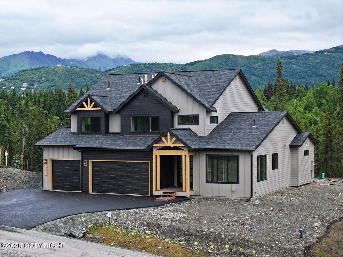 House in Anchorage, Alaska, United States 1 - 18277038