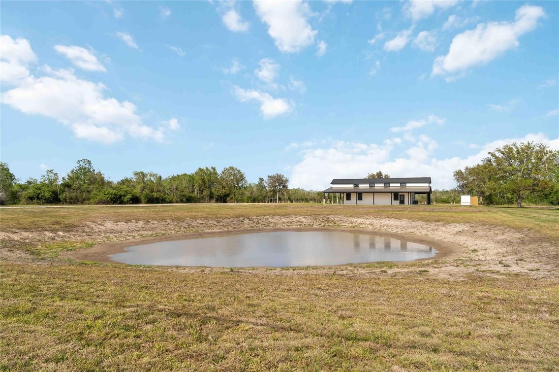 House in Alvin, Texas, United States 2 - 18446718