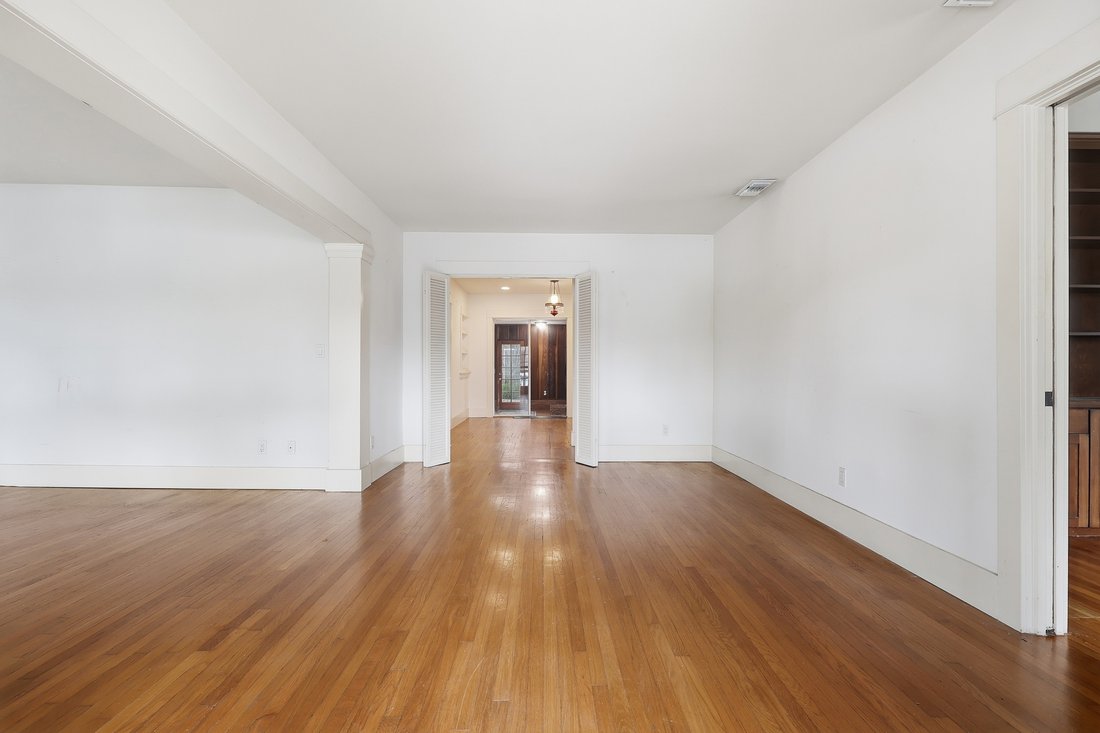 House in Signal Hill, California, United States 5 - 18448810