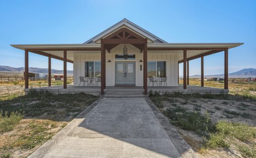 House in Plymouth, Utah, United States 1