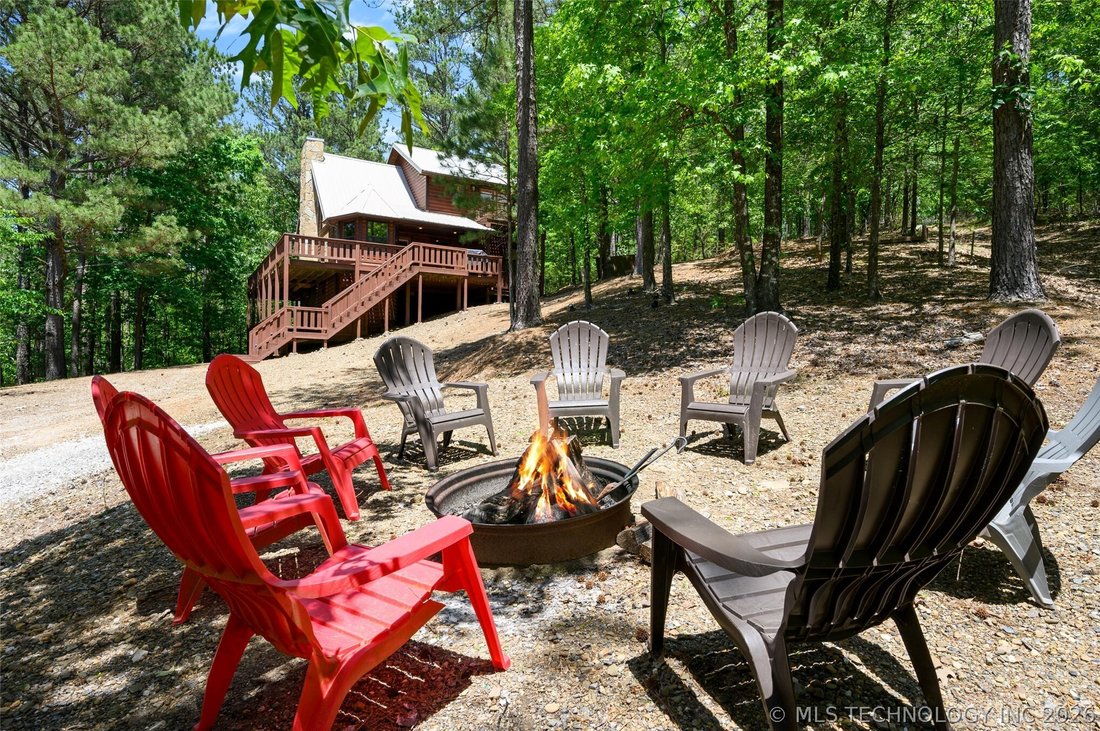 Broken Bow, Oklahoma, United States 3 - 18446518