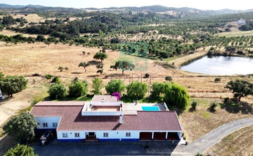 Finca en Garvao e Santa Luzia, Distrito de Beja, Portugal 1
