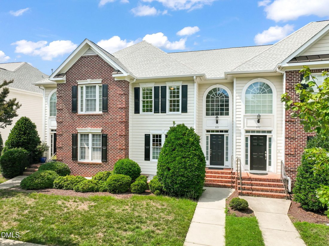 Townhouse in Cary, North Carolina, United States 2 - 18446791