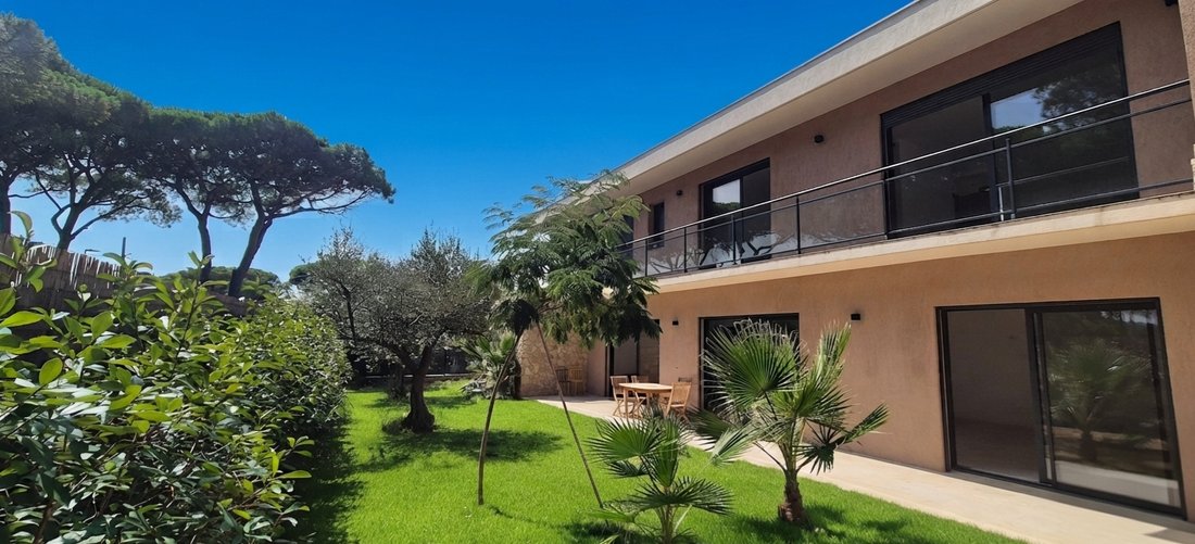 Villa in Le Dramont-Agay-Anthéor-Le Trayas, Saint-Raphaël, France 2 - 18450026