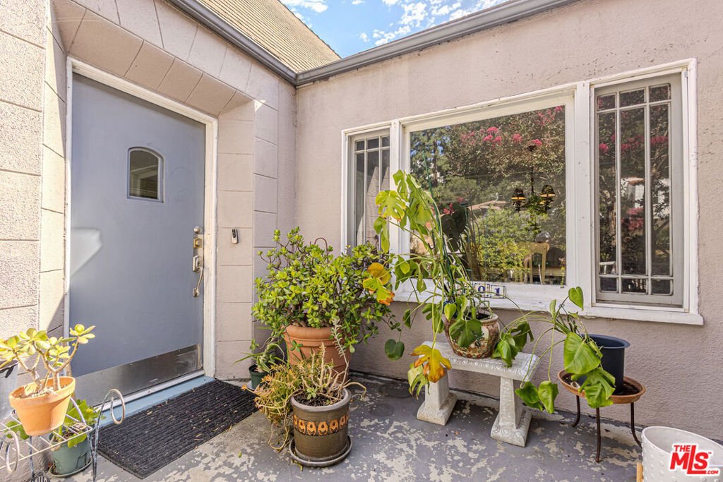 House in Glendale, California, United States 2 - 18449842