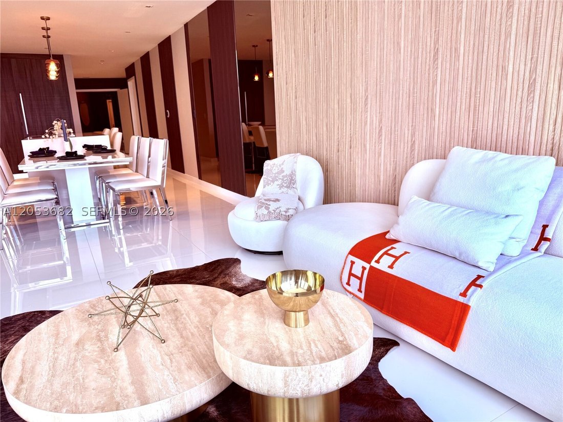 Condo in Miami, Florida, United States 2 - 18446220