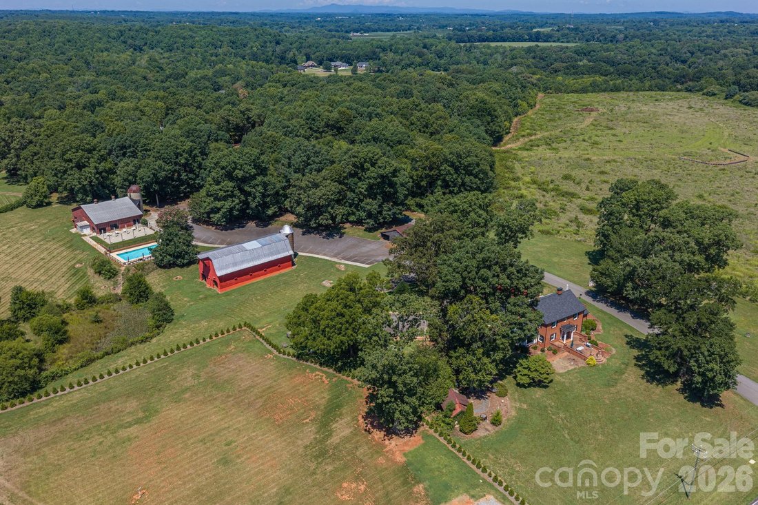 House in Lincolnton, North Carolina, United States 5 - 18422586