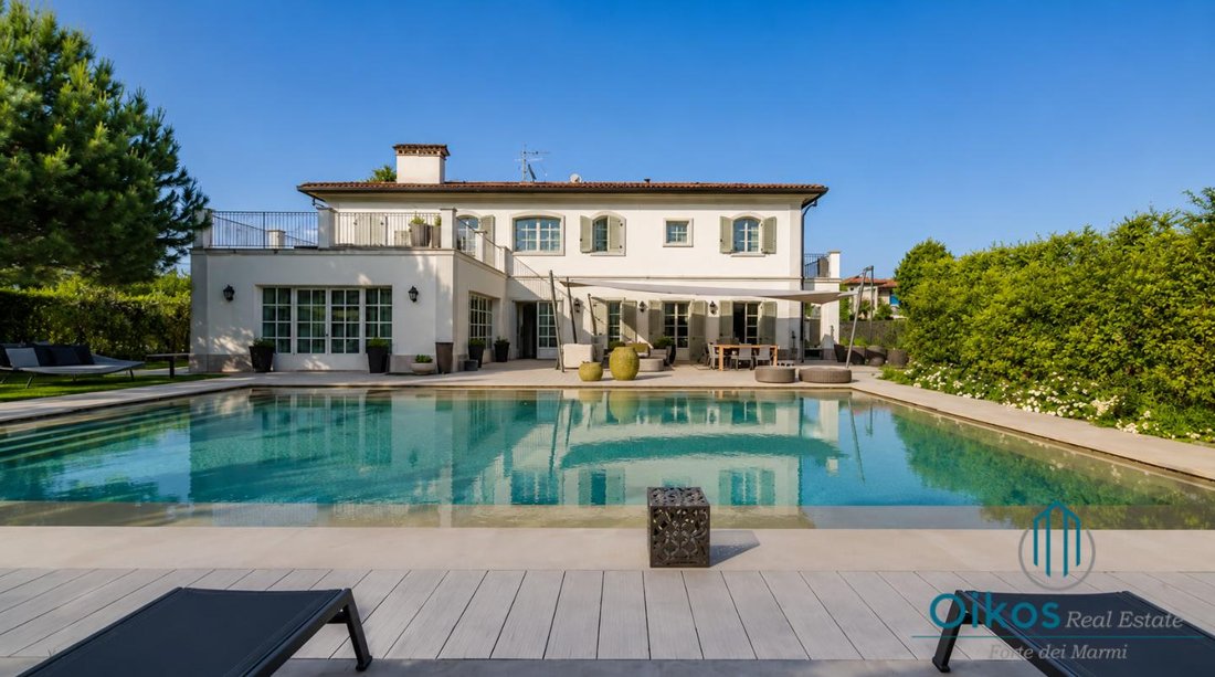 Villa in Vittoria Apuana, Forte dei Marmi, Tuscany 2 - 18449755
