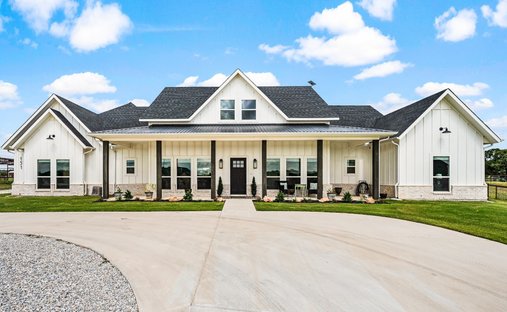House in Bridgeport, Texas, United States 1
