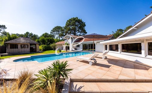 Estate in Le Moulleau-Les Abatilles, Arcachon, France 1