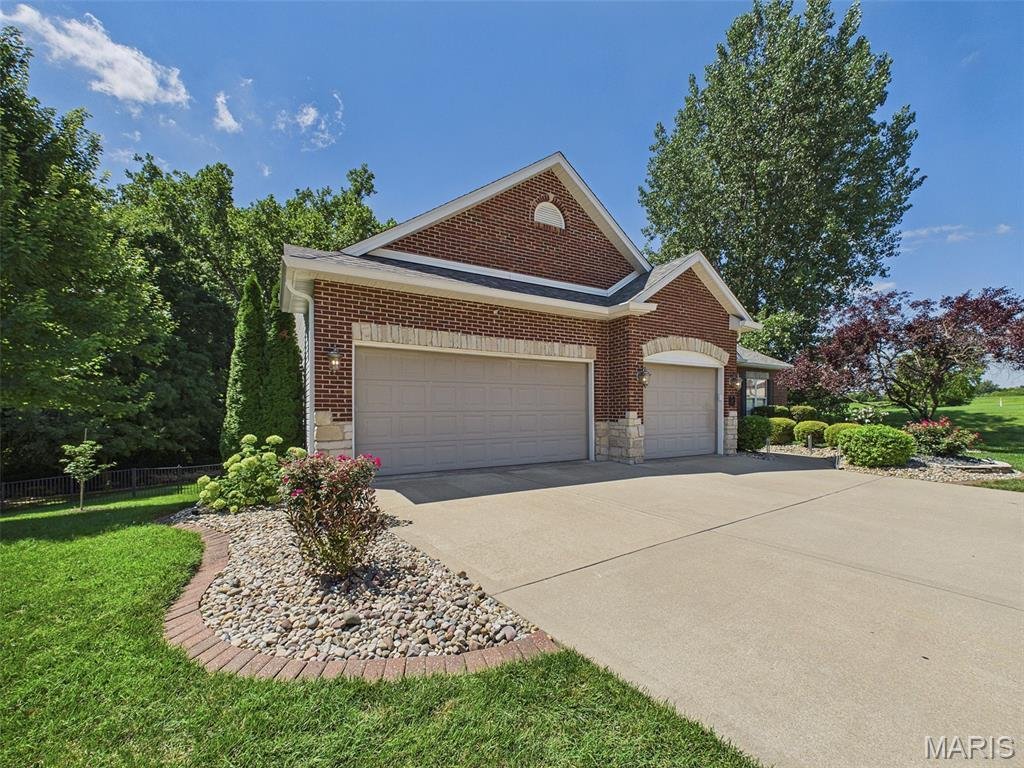 House in Maryville, Illinois, United States 5 - 18446137
