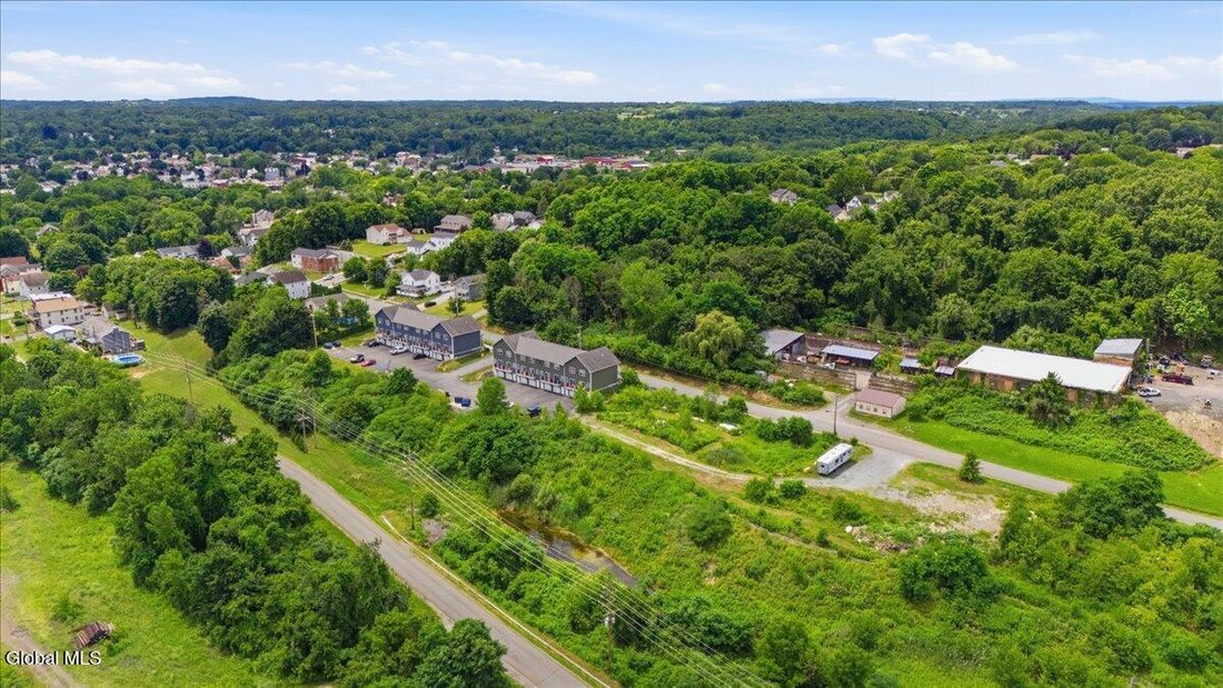Mechanicville, New York, United States 5 - 18448971
