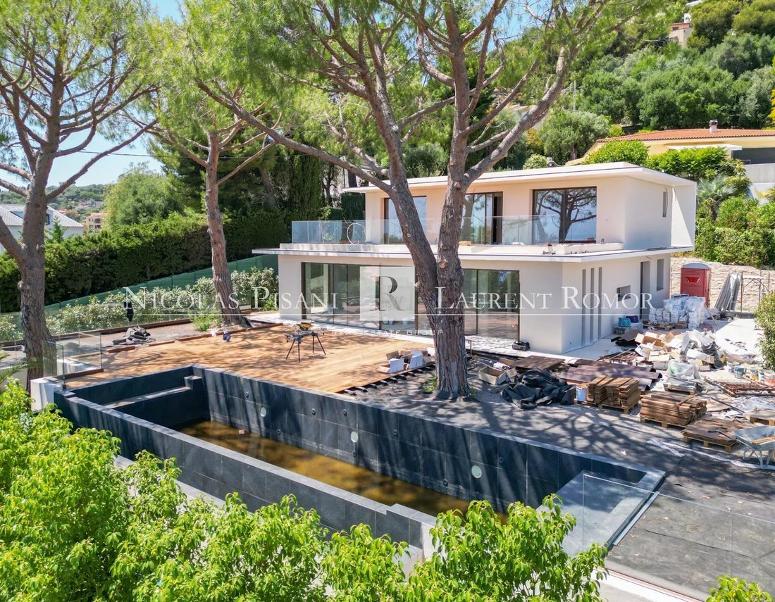 Villa in Village-Cros de Caste-Coupiere-Mont Gros, Roquebrune-Cap-Martin, France 1 - 18449753