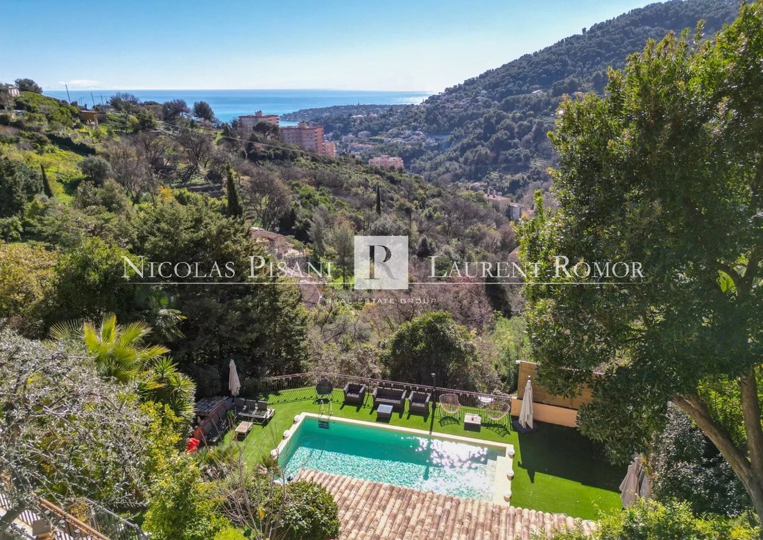 Villa in Menton, Provence-Alpes-Côte d'Azur, France 4 - 18449657