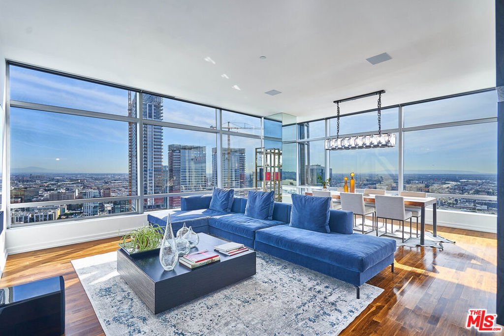 Condo in Los Angeles, California, United States 4 - 18449864