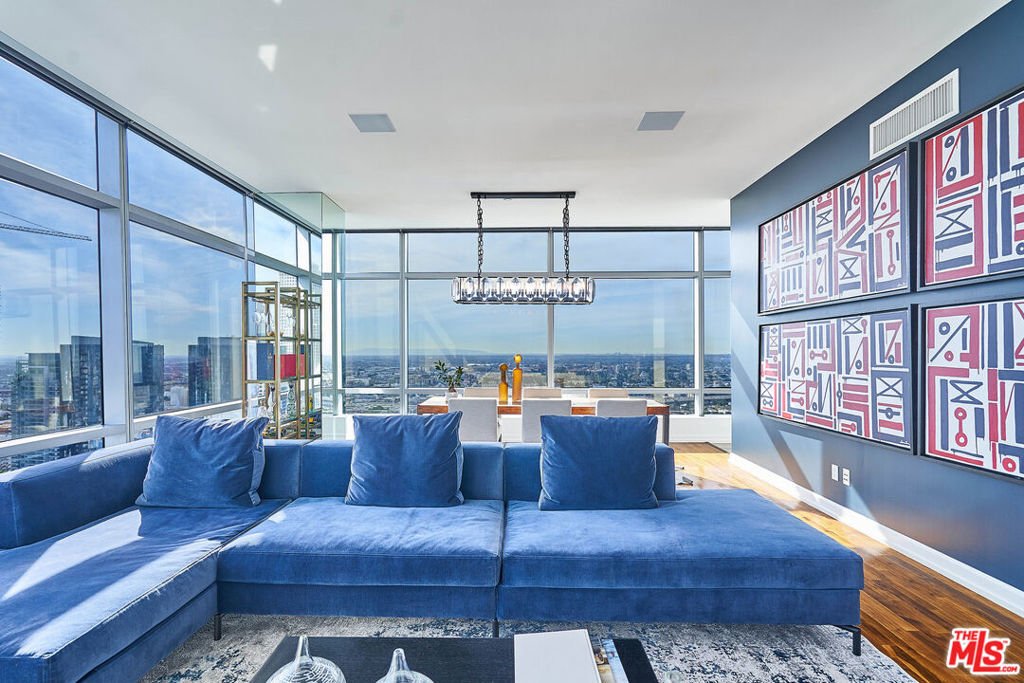 Condo in Los Angeles, California, United States 2 - 18449864