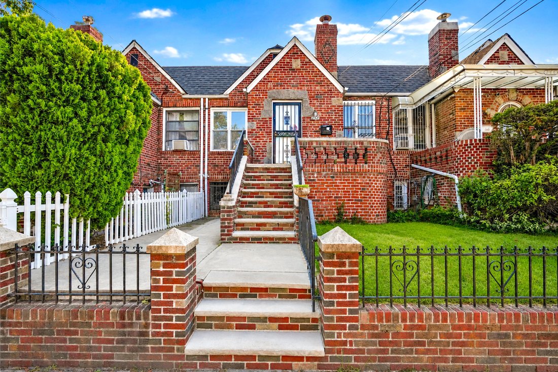 House in New York, New York, United States 1 - 18445885
