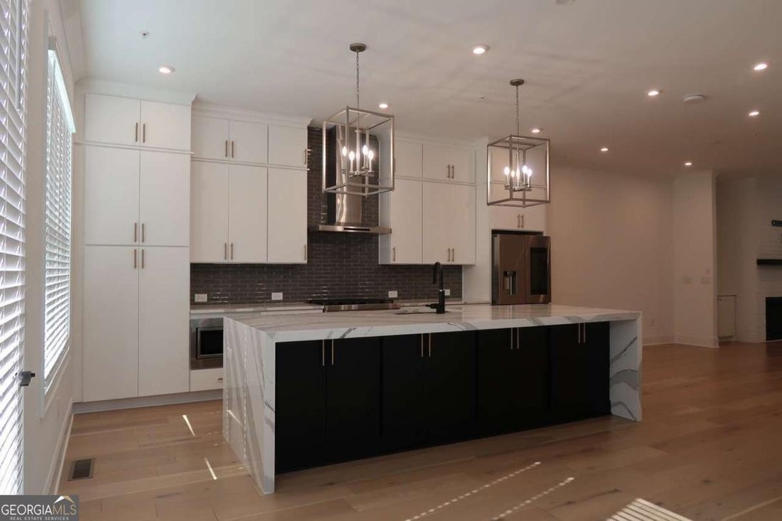 Townhouse in Alpharetta, Georgia, United States 3 - 18450417