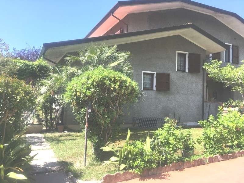 Villa in Center, Forte dei Marmi, Tuscany 1 - 18446167
