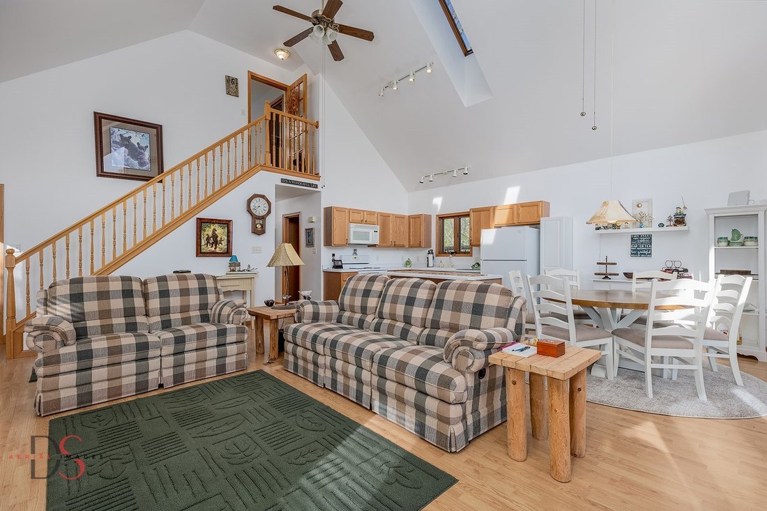 House in Varna, Illinois, United States 5 - 18450720