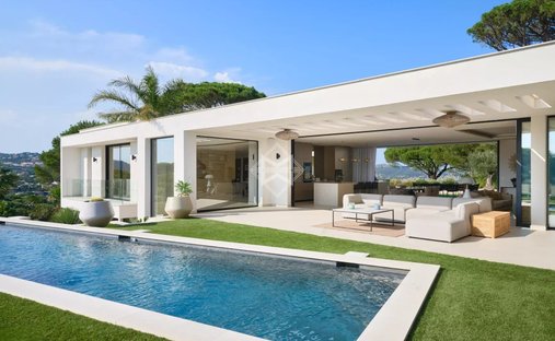 Villa in Nartelle-Noyer-Bellevue-bd des Sardinaux, Sainte-Maxime, France 1