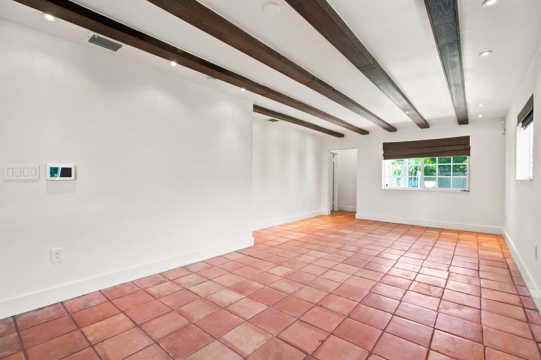House in Miami, Florida, United States 1 - 18447567
