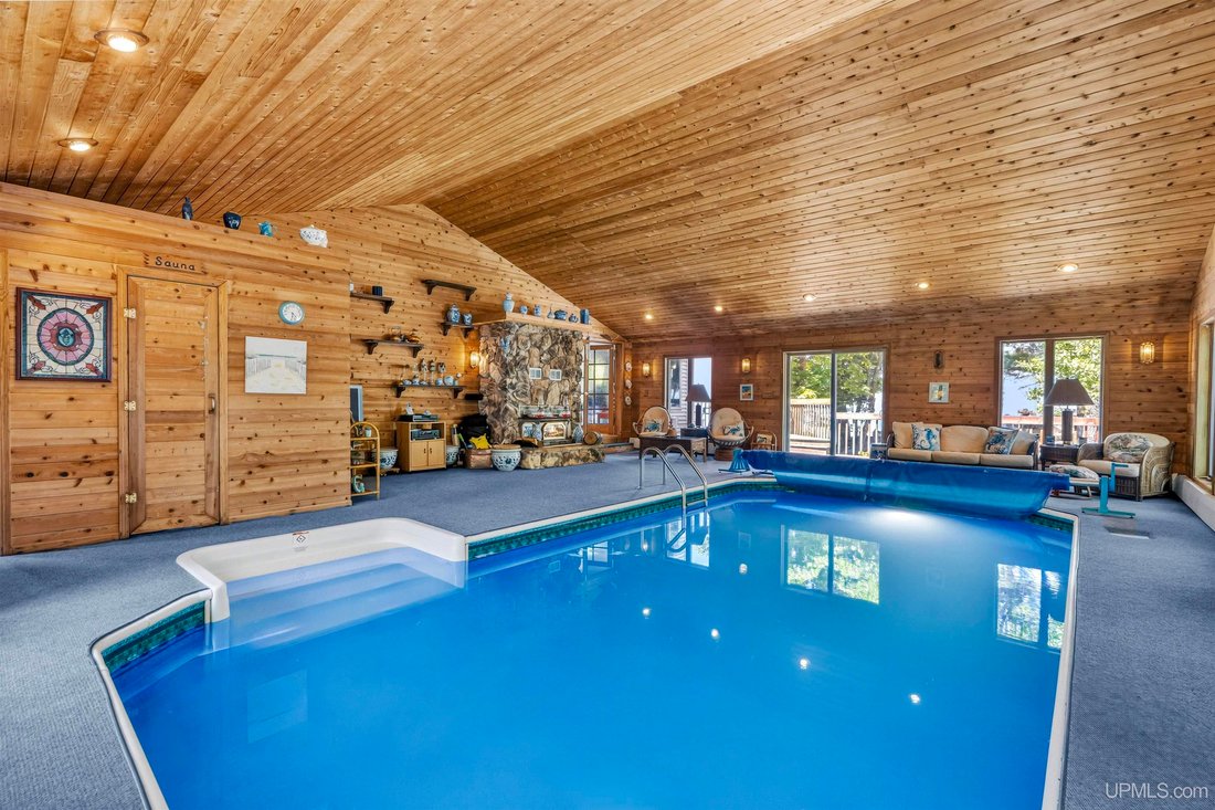 House in Eagle Harbor, Michigan, United States 4 - 18407958