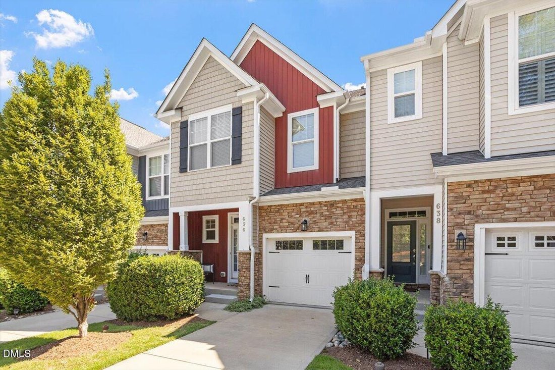 Townhouse in Cary, North Carolina, United States 1 - 18450357